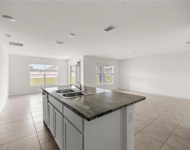 8904 Sw 50th Terrace - Photo Thumbnail 2