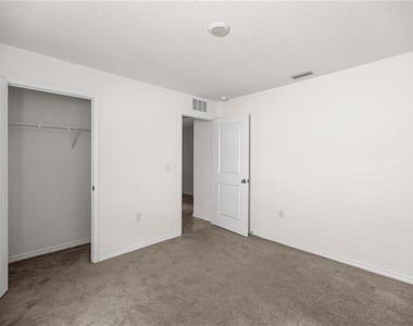8904 Sw 50th Terrace - Photo Thumbnail 9