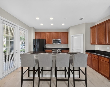 7735 Fairgrove Avenue - Photo Thumbnail 3