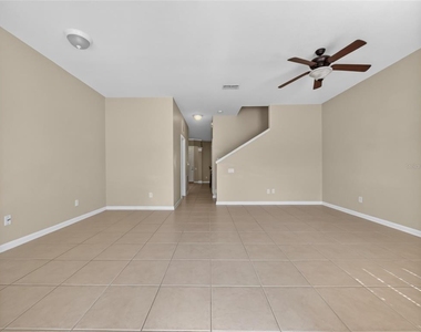 7735 Fairgrove Avenue - Photo Thumbnail 12