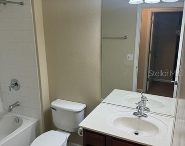 7735 Fairgrove Avenue - Photo Thumbnail 21