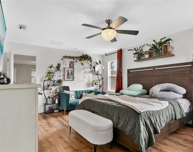 16137 Wind View Lane - Photo Thumbnail 10