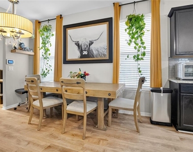16137 Wind View Lane - Photo Thumbnail 8