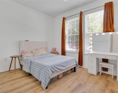 16137 Wind View Lane - Photo Thumbnail 14