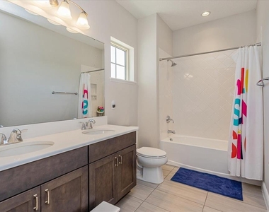 8222 Topsail Place - Photo Thumbnail 35