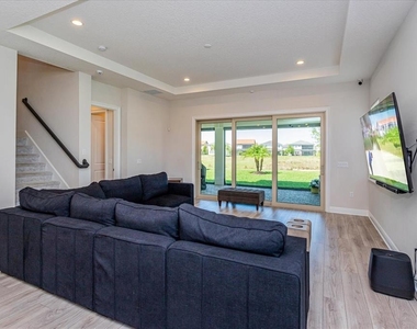 8222 Topsail Place - Photo Thumbnail 15