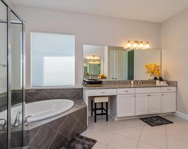 8222 Topsail Place - Photo Thumbnail 21
