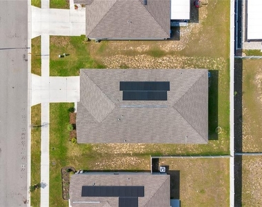 223 Bergamot Loop - Photo Thumbnail 26
