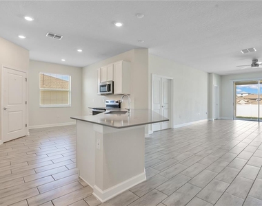 223 Bergamot Loop - Photo Thumbnail 3