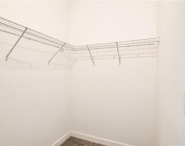 223 Bergamot Loop - Photo Thumbnail 11