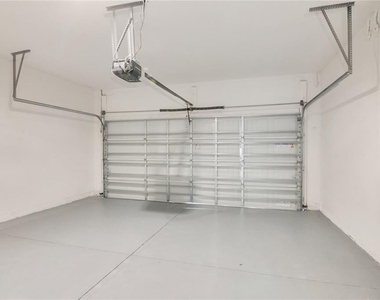 223 Bergamot Loop - Photo Thumbnail 20