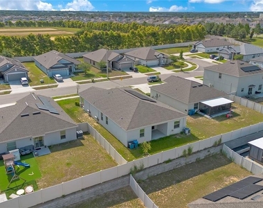 223 Bergamot Loop - Photo Thumbnail 28