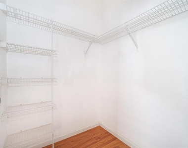 6166 Stevenson Drive - Photo Thumbnail 12