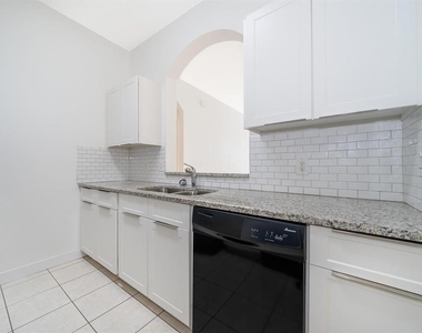 6166 Stevenson Drive - Photo Thumbnail 7