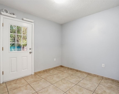 2720 S Sunrise Court - Photo Thumbnail 35