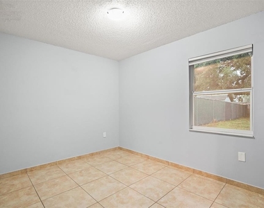 2720 S Sunrise Court - Photo Thumbnail 27
