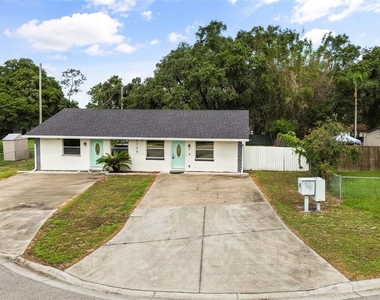 2720 S Sunrise Court - Photo Thumbnail 1