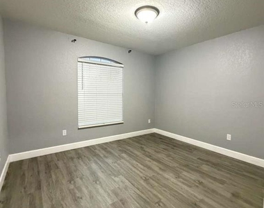 1105 Toluke Point - Photo Thumbnail 14
