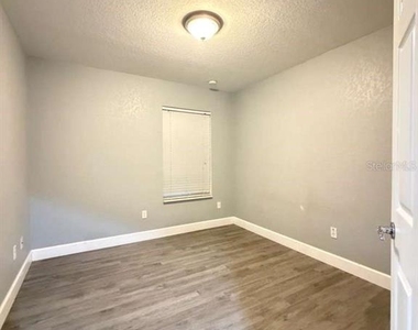 1105 Toluke Point - Photo Thumbnail 16