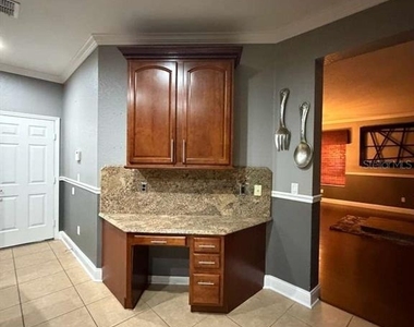 1105 Toluke Point - Photo Thumbnail 4