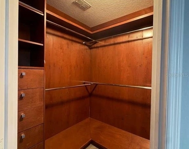 1105 Toluke Point - Photo Thumbnail 22