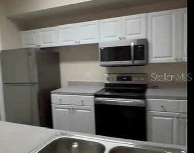 5560 Metrowest Boulevard - Photo Thumbnail 17