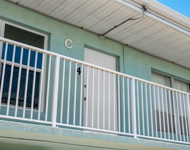 420 Tyler Avenue - Photo Thumbnail 2