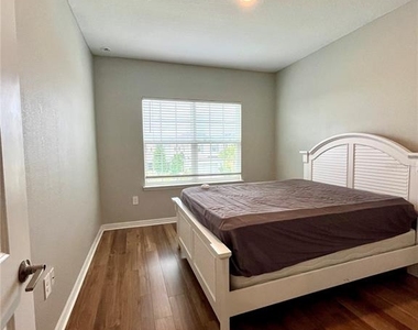 2853 High Pointe Street - Photo Thumbnail 28