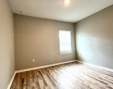 2853 High Pointe Street - Photo Thumbnail 26