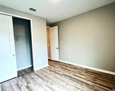 2853 High Pointe Street - Photo Thumbnail 27