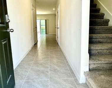 2349 Penguin Boulevard - Photo Thumbnail 2