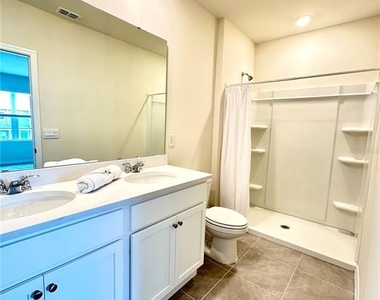 2349 Penguin Boulevard - Photo Thumbnail 9