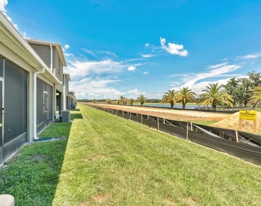 1149 Blue Jay Drive - Photo Thumbnail 16
