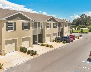 1149 Blue Jay Drive - Photo Thumbnail 17
