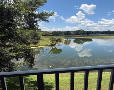 13803 Fairway Island Drive - Photo Thumbnail 9