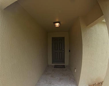 25283 Canterbury Drive - Photo Thumbnail 19