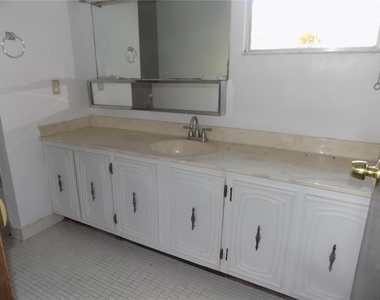 613 Sw 75 Street - Photo Thumbnail 17