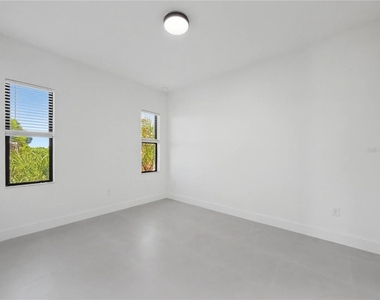 14687 Lillian Circle - Photo Thumbnail 25