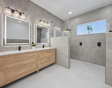 14687 Lillian Circle - Photo Thumbnail 17