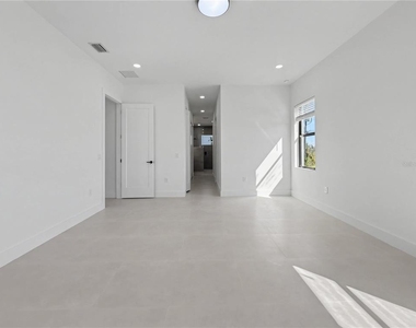 14687 Lillian Circle - Photo Thumbnail 12