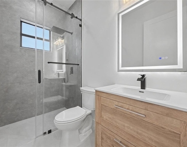 14687 Lillian Circle - Photo Thumbnail 30