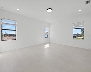 14687 Lillian Circle - Photo Thumbnail 11