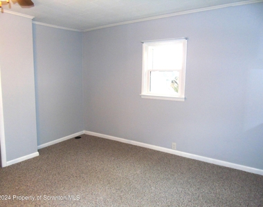112 E Elm Street - Photo Thumbnail 17