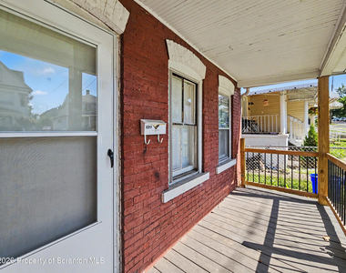 1019 N Irving Avenue - Photo Thumbnail 1