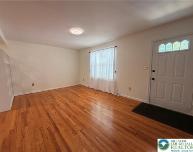 170 Springhouse Road - Photo Thumbnail 3