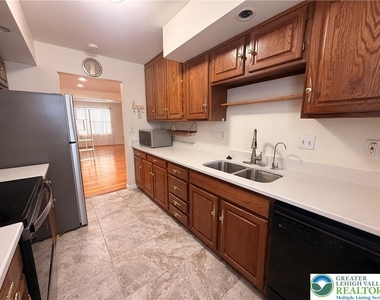 170 Springhouse Road - Photo Thumbnail 9