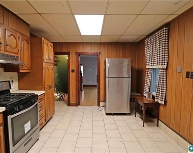 205 Madison - Photo Thumbnail 11