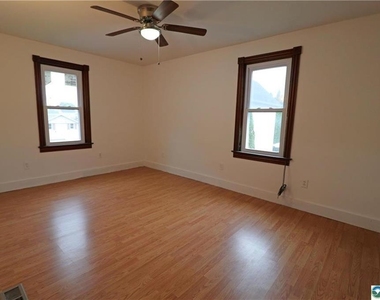 205 Madison - Photo Thumbnail 17