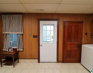 205 Madison - Photo Thumbnail 12