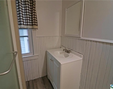 205 Madison - Photo Thumbnail 20